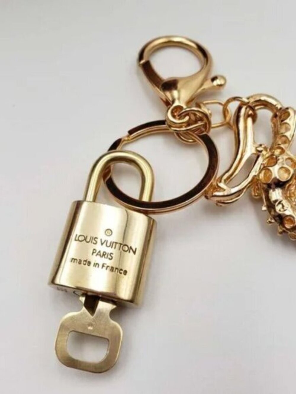 Authentic Louis Vuitton Gold Padlock 🔒 Key Set w/ Unbranded Dragon Bag Charm - Picture 4 of 9